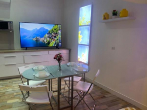 Douillet studio climatise dans hypercentre Toulon